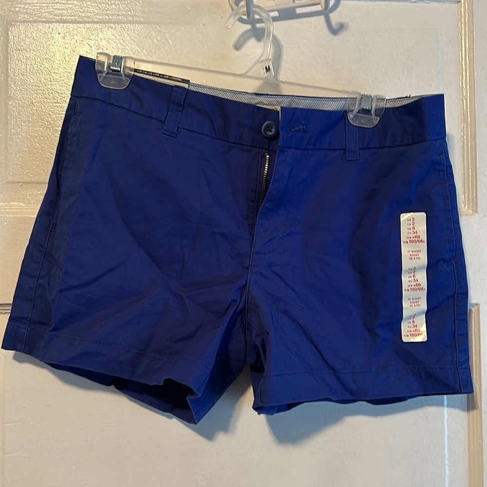 Gap factory khaki blue shorts size 2 never worn
